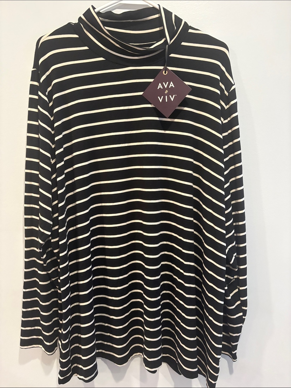 Ava & Viv Black and cream Striped Long-Sleeve Turtleneck ptp 27 length 30